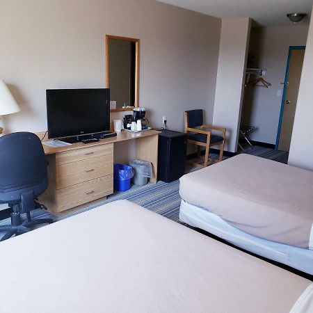 Travel-Inn Resort & Campground 새스커툰 외부 사진