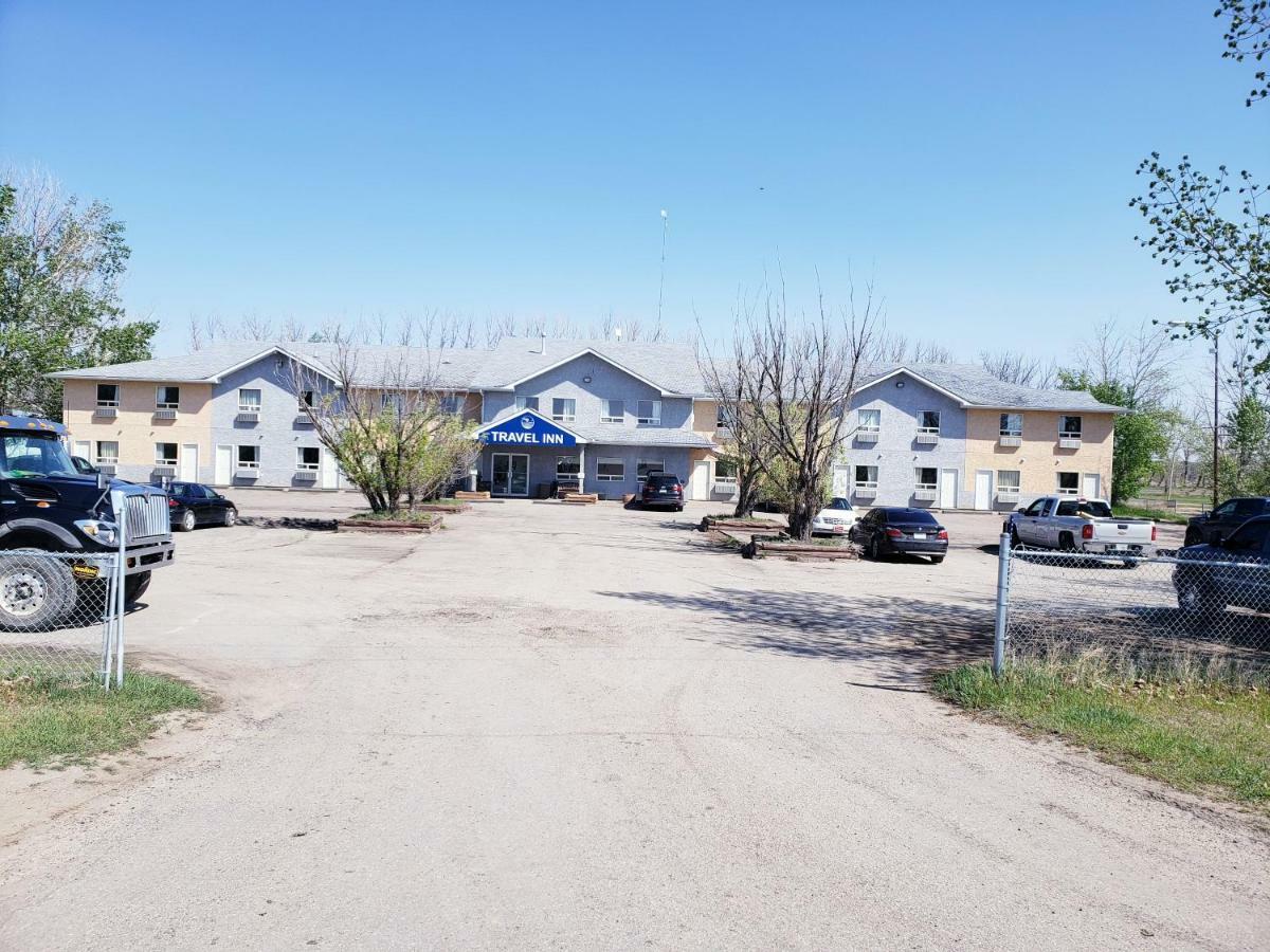 Travel-Inn Resort & Campground 새스커툰 외부 사진